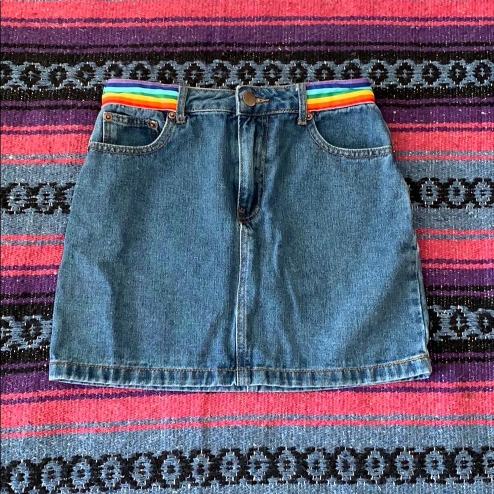 Rainbow belt denim skirt